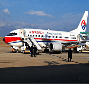 伊春林都机场空运航空快运业稳步发展的原因是什么？